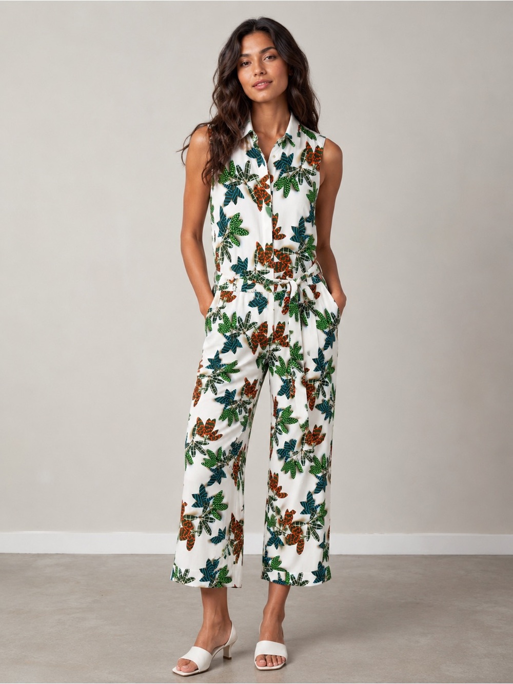 Akris Punto Floral Jungle Jumpsuit Belted Romper White  Sleeveless Size 6